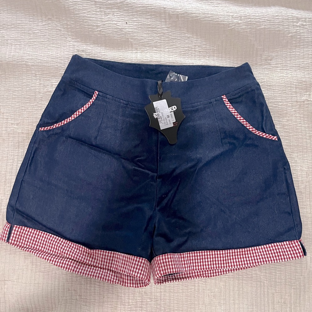 Vintage/retro style shorts